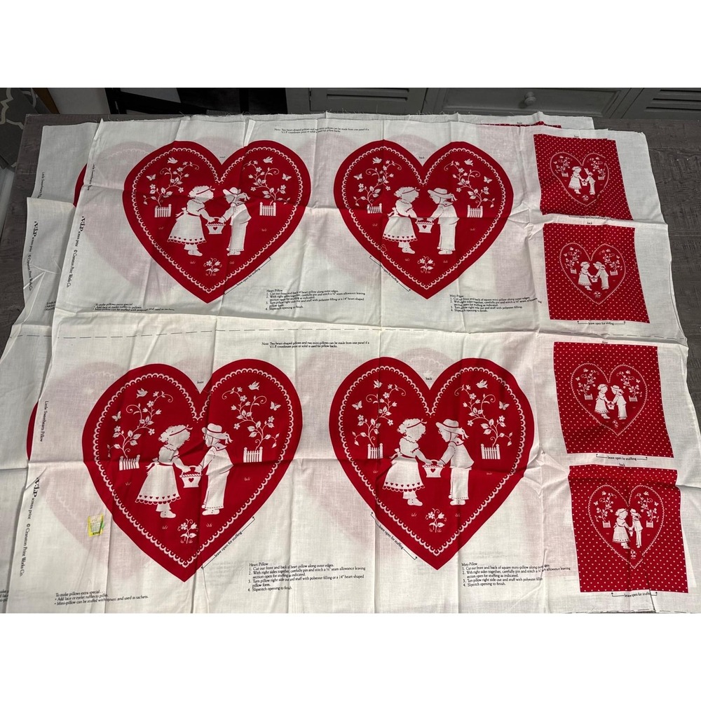 3 VTG  Valentine Fabric‎ Panels VIP Cranston Sweethearts Pillows & Bear Cut Sew